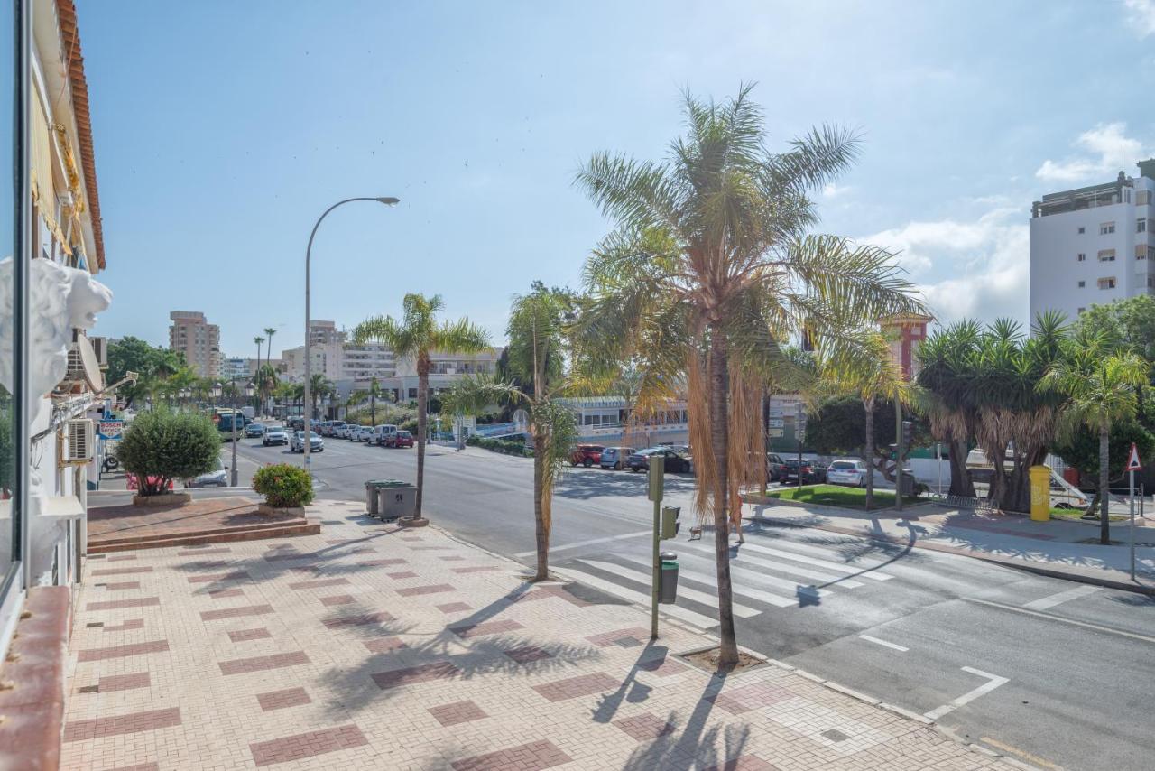 Bianca Chic Studio - Carihuela Beach At 300M Торремолинос Экстерьер фото